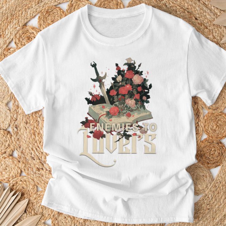 Enemies To Lovers Book Reader Roses Bookish Booktok Retro T-Shirt Gifts for Old Men