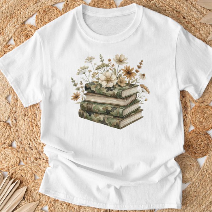 Floral Boho Flowers Books Camo Teacher Wildflowers Reading T-Shirt Gifts for Old Men