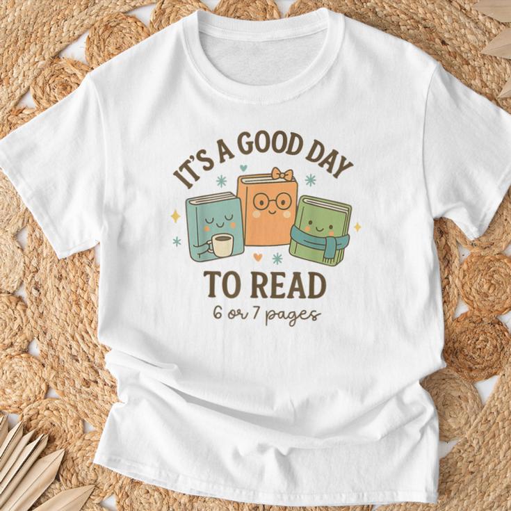 It’s A Good Day To Read 6 Or 7 Pages 67 Meme Book T-Shirt Gifts for Old Men