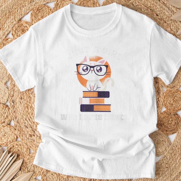 Just A Girl Who Loves Books Fun Nerd Cat Book Reading Shirt T-Shirt Gifts for Old Men