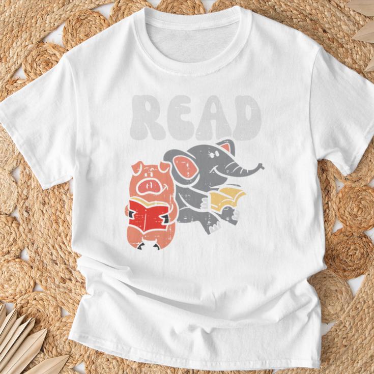 Kids Pig Elephant Reading Cute Book Lover Bookworm Boys Girls Kid Performance T-Shirt Gifts for Old Men