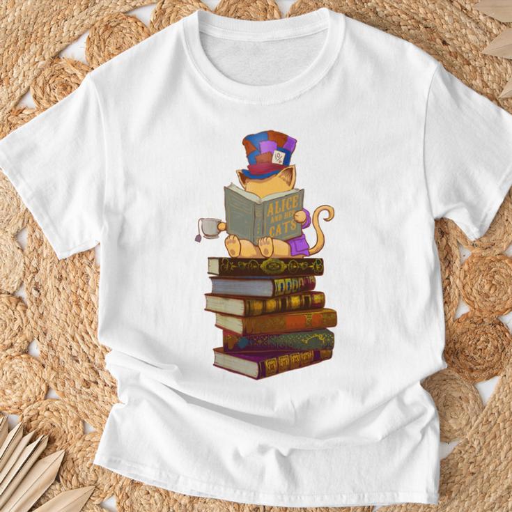 Kittens Cats Tea Party And Books T-Shirt Gifts for Old Men