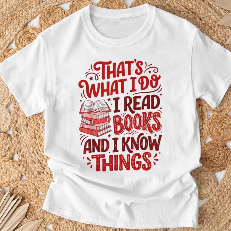 Librarian Book Lover Men Women Reading T-Shirt Gifts for Old Men