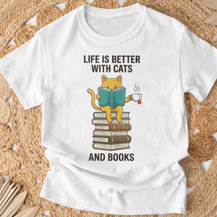 Life Is Better With Cats And Books Cat T-Shirt Gifts for Old Men Life Is Better With Cats And Books Cat T-Shirt Gifts for Old Men