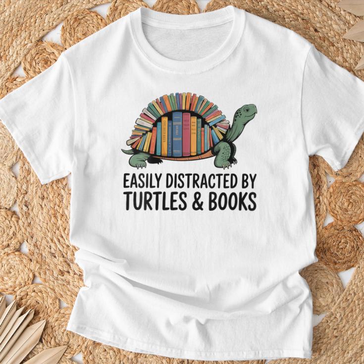 I Love Turtles Easily Distracted By Turtles And Books Nerds T-Shirt Gifts for Old Men