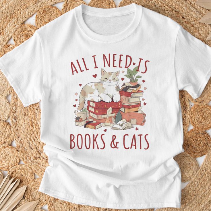 All I Need Is Books And Cats Valentines Day Reading Bookworm T-Shirt Gifts for Old Men