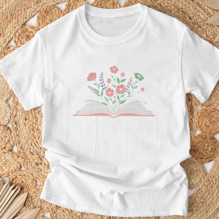 New Chapter Begins Retired 2026 Floral Book Retirement Women T-Shirt Gifts for Old Men