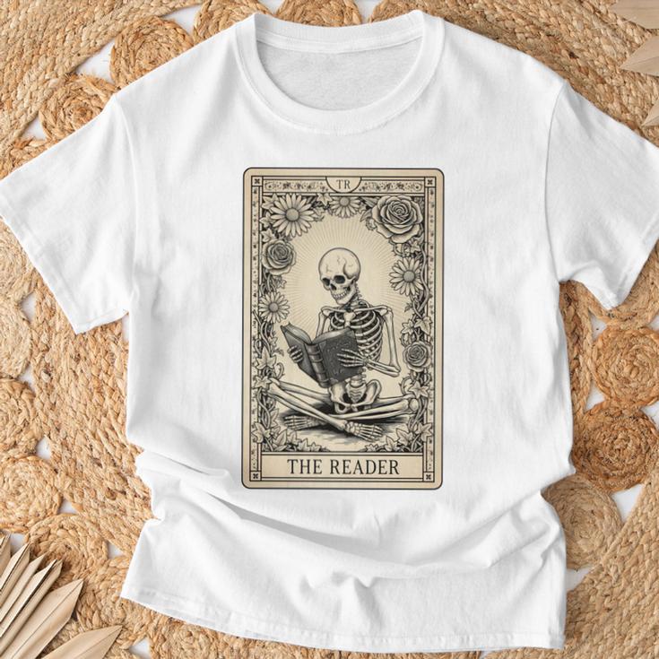 Occult Reader Tarot Card Book Lover Skeleton Reading T-Shirt Gifts for Old Men