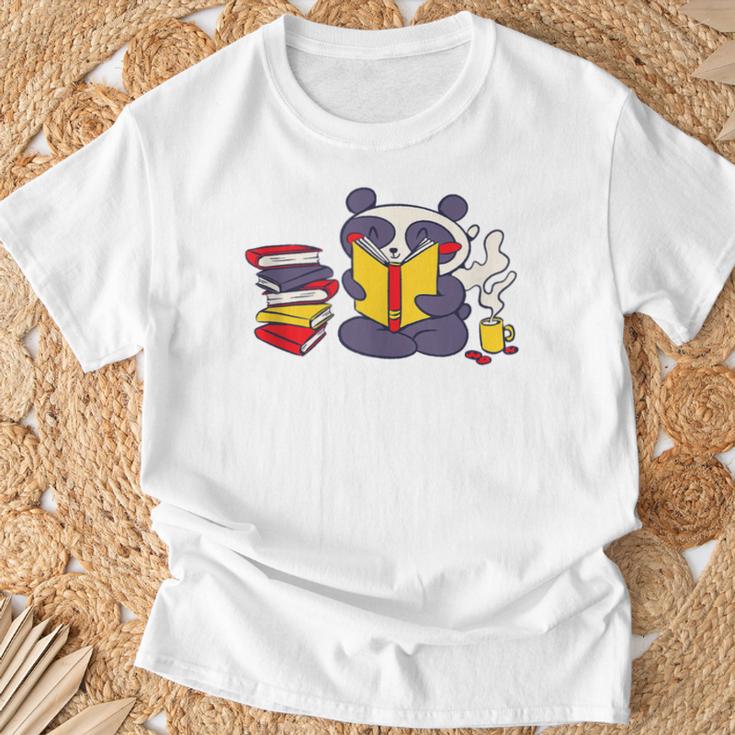 Panda Reading Bear Read Books Cute T-Shirt Gifts for Old Men