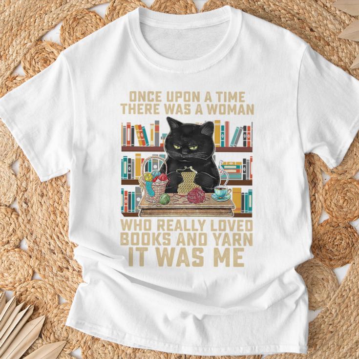 There Was A Woman Who Really Loved Books And Yarn Crocheting T-Shirt Gifts for Old Men