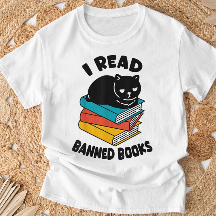 I Read Banned Books Tshirt Cat Reader Bookworm Women T-Shirt Gifts for Old Men
