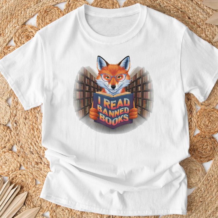 I Read Banned Books Sly Fox Reading Books T-Shirt Gifts for Old Men