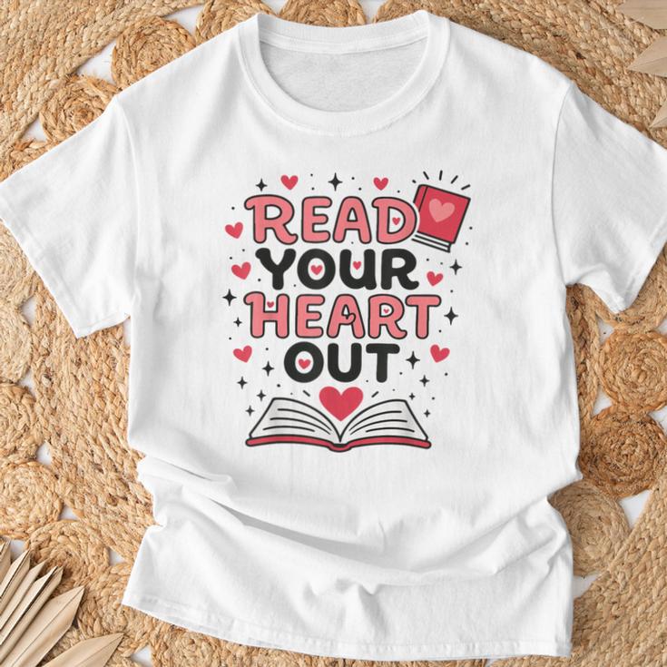 Read Your Heart Out Love Book Valentine Teacher Bookworm T-Shirt Gifts for Old Men