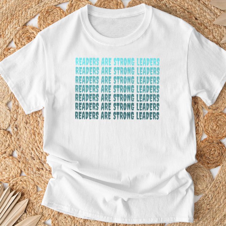 Readers Are Strong Leaders Retro Reading Book Lover T-Shirt Gifts for Old Men