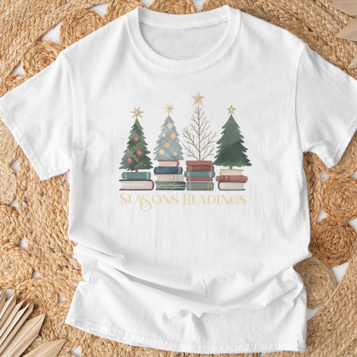 Seasons Readings Christmas Tree Book Lover T-Shirt Gifts for Old Men
