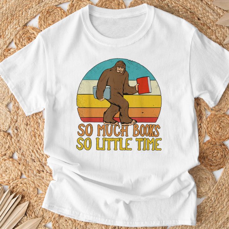 So Much Books So Little Time Reading Books Lover Bigfoot T-Shirt Gifts for Old Men So Much Books So Little Time Reading Books Lover Bigfoot T-Shirt Gifts for Old Men
