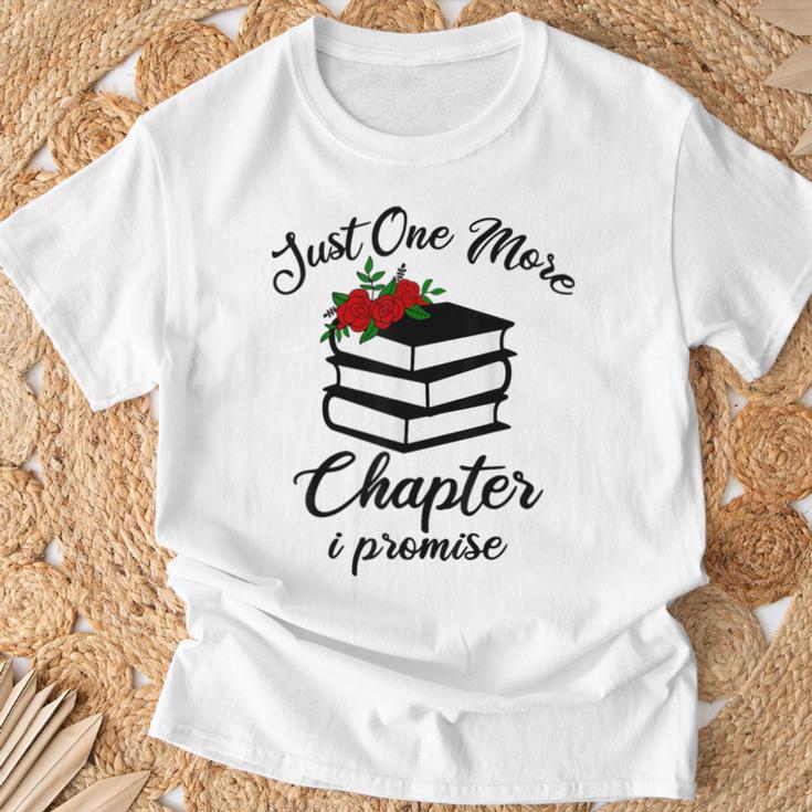 Solo Un Capítulo Más Lector Divertido Para Amantes De La Lectura Camiseta unisex Regalos para ancianos