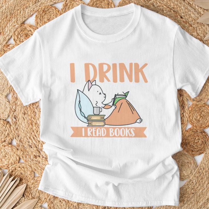 That's What I Do I Read Books Drink Coffee And Know Things T-Shirt Gifts for Old Men