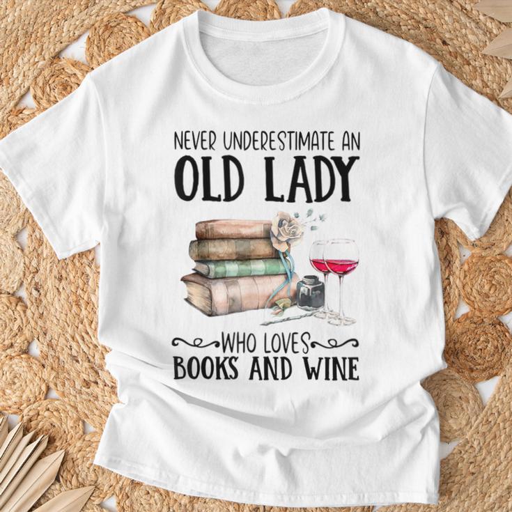 Never Underestimate An Old Lady Who Loves Books And Wine T-Shirt Gifts for Old Men