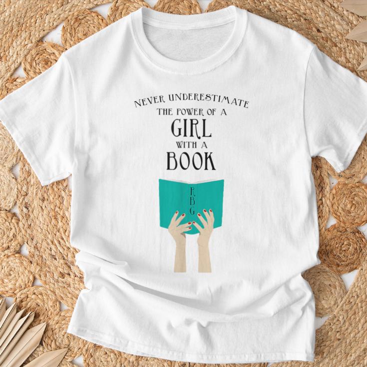 Never Underestimate The Power Of A Girl With A Book RBG T-Shirt Gifts for Old Men