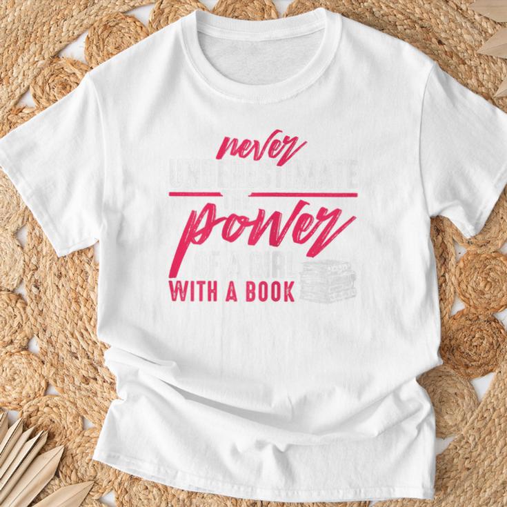 Never Underestimate The Power Of A Girl With A Book Read T-Shirt Gifts for Old Men