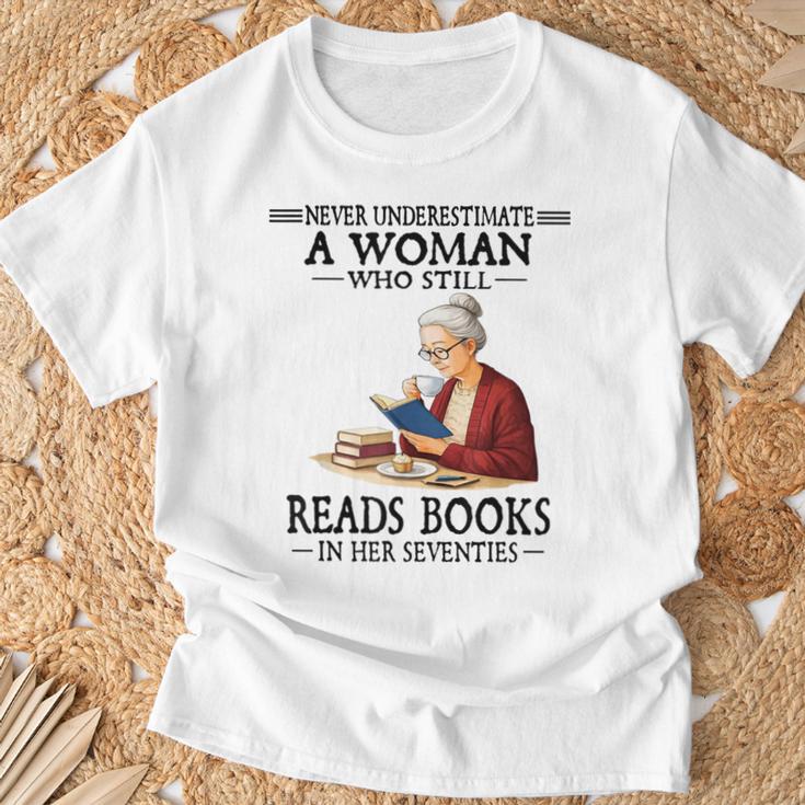 Never Underestimate A Woman Who Still Reads Books In Her T-Shirt Gifts for Old Men Never Underestimate A Woman Who Still Reads Books In Her T-Shirt Gifts for Old Men