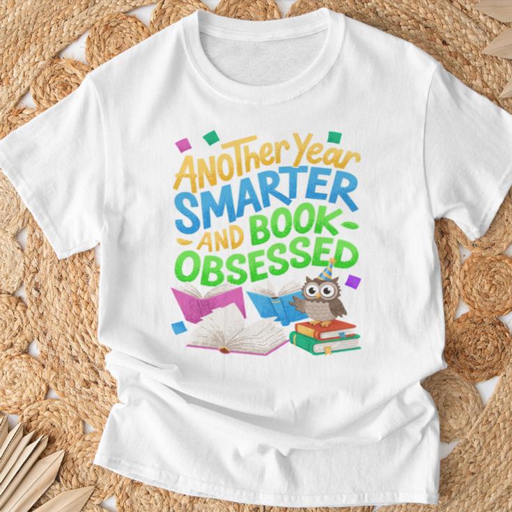 Another Year Smarter And Book-Obsessed Birthday Graphic T-Shirt Gifts for Old Men