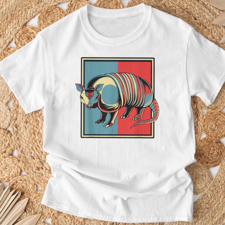 アルマジロ ポートレート ピンク 妖精 クラミフォリダエ 恋人 アルマジロ Tシャツ 高齢者への贈り物