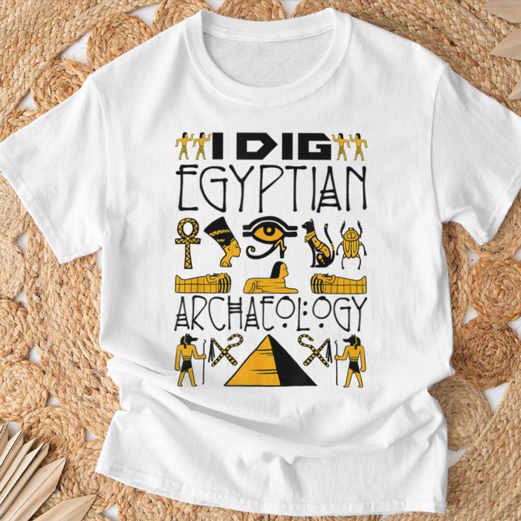 エジプト考古学 面白い クール 古代エジプトギフト ピラミッド Tシャツ 高齢者への贈り物