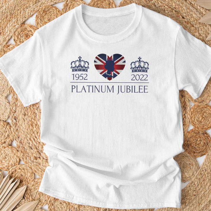 エリザベス女王プラチナジュビリー70年イギリス国旗 Tシャツ 高齢者への贈り物