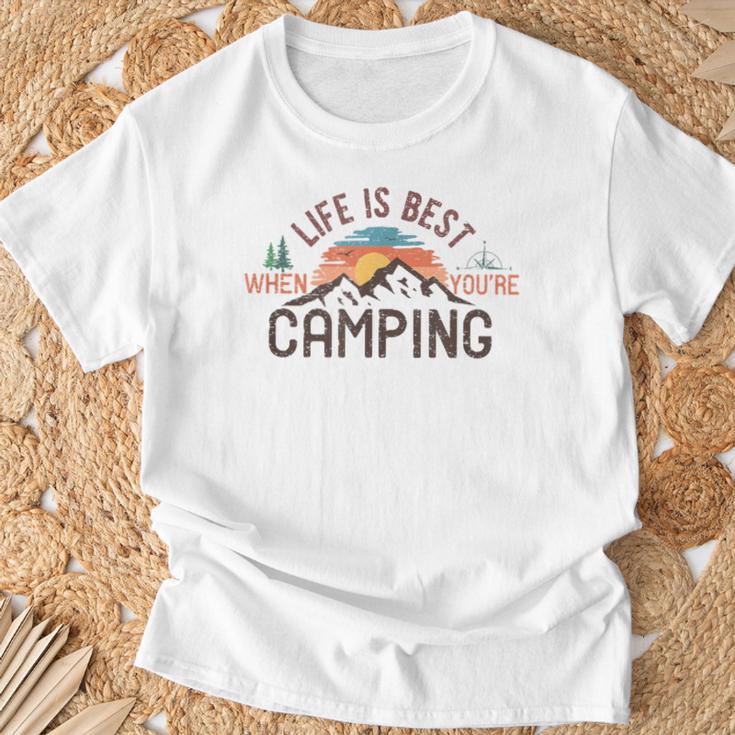 キャンプ おもしろ 楽しい 登山 キャンプしているときが人生最高 Tシャツ 高齢者への贈り物
