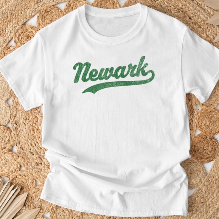 ニューアークオハイオ州ヴィンテージスポーツグラフィック。 Tシャツ 高齢者への贈り物