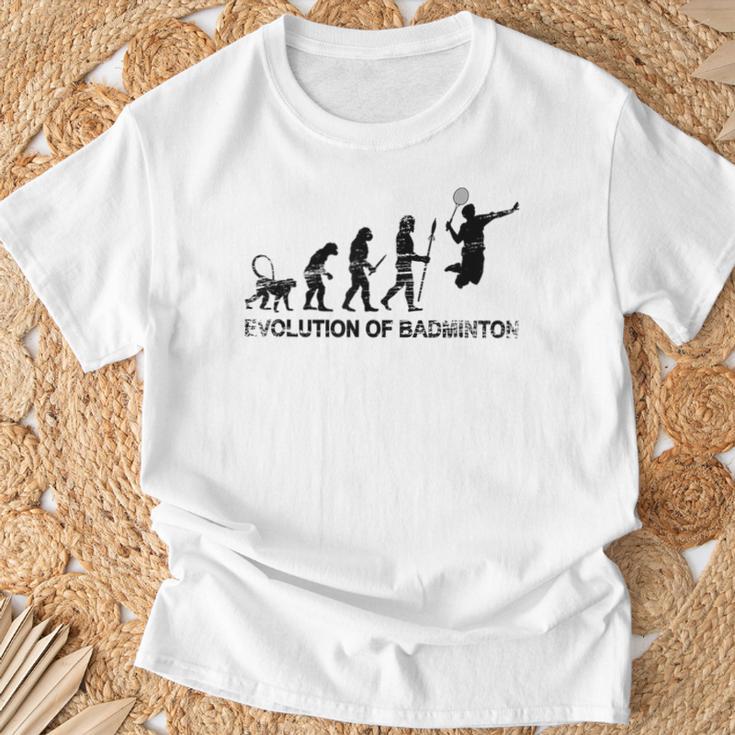 バドミントン選手の進化 Tシャツ 高齢者への贈り物