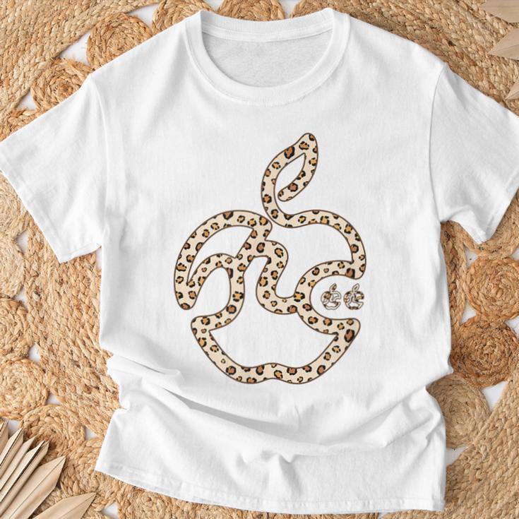 ヒョウ柄 りんご フルーツ ひらがな 隠し文字 タイポグラフィ ユニーク おもしろみ デザイン Tシャツ 高齢者への贈り物