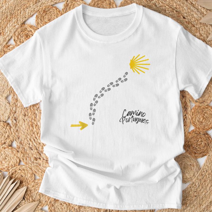 ポルトガルの道の痕跡、カミーノ・デ・サンティアゴ Tシャツ 高齢者への贈り物