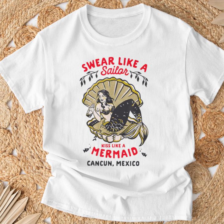 レトロカンクン メキシコ おもしろパーティー ピンナップ マーメイド カレッジブレイク Tシャツ 高齢者への贈り物