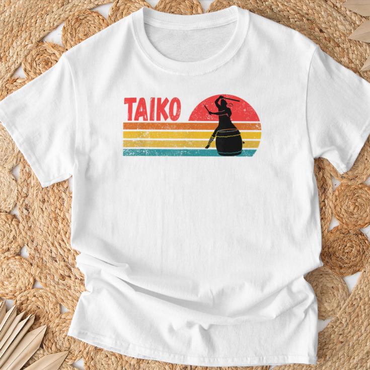 ヴィンテージサンセット太鼓ドラマー Tシャツ 高齢者への贈り物