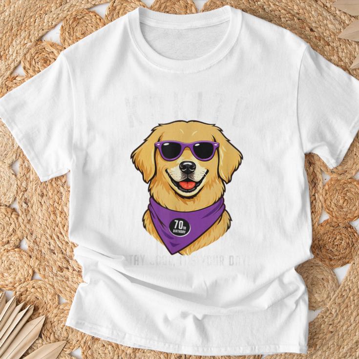 古希祝い 犬 ゴールデン レトリバー サングラス 父 男性 女性 母 犬好き 70歳 おもしろ Tシャツ 高齢者への贈り物