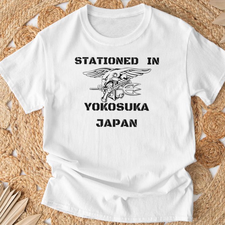 日本横須賀在住 Tシャツ 高齢者への贈り物
