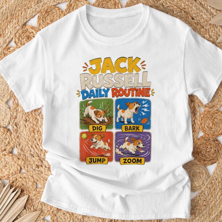 面白いジャックラッセル犬の日常的な贈り物。 Tシャツ 高齢者への贈り物