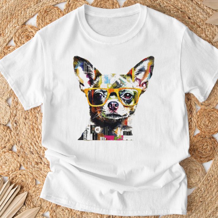 黄色のメガネを着たチワワ 明るい色 Tシャツ 高齢者への贈り物