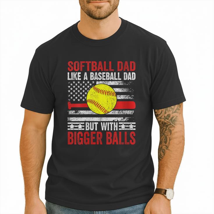 Vintage Softball Dad Like A Baseball Dad US Flag Men T-Shirt