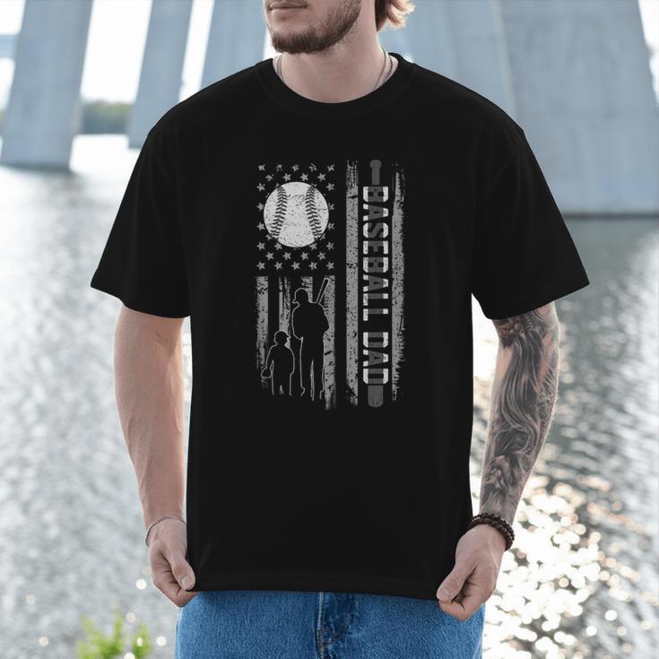 Baseball Dad Silhouette Bat Flag Stars Men T-Shirt Baseball Dad Silhouette Bat Flag Stars Men T-Shirt