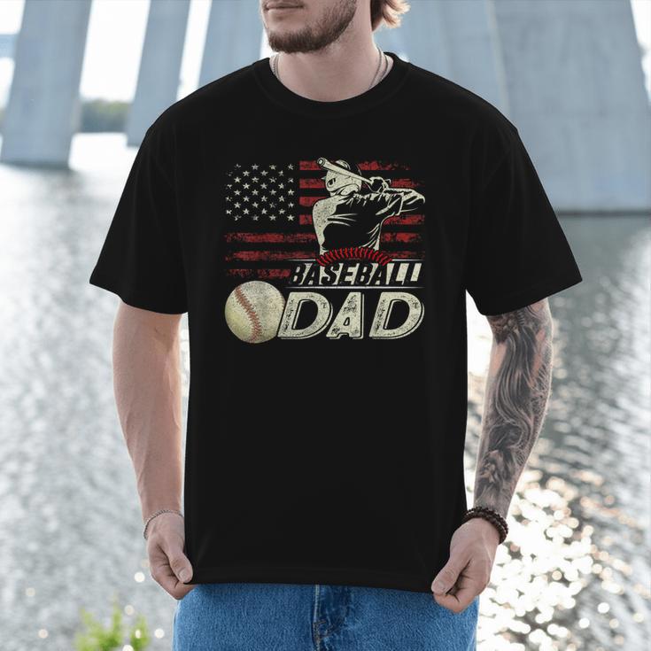 Baseball Dad US Flag For Dad Men Patriotic Fathers Day Men T-Shirt