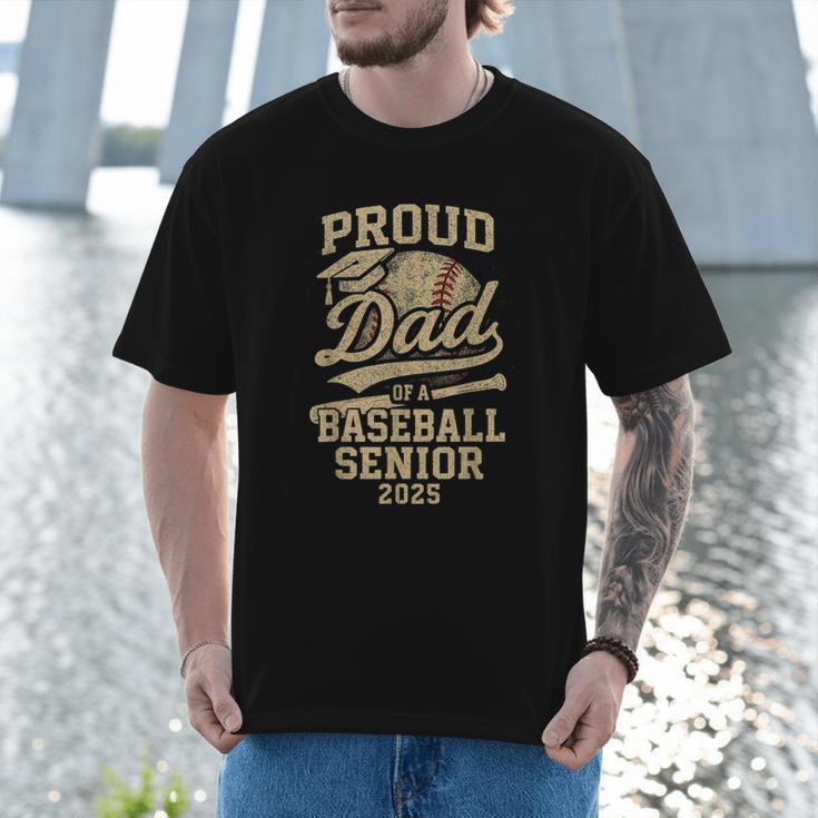Proud Dad Of A Baseball 2025 Senior Vintage Baseball Dad Men T-Shirt