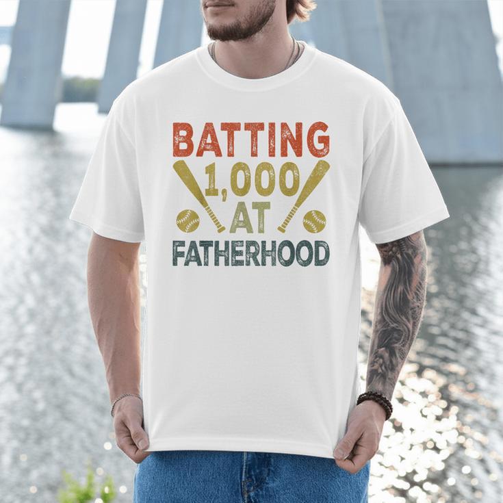 Baseball Dad Vintage Batting 1000 At Fatherhood Men T-Shirt