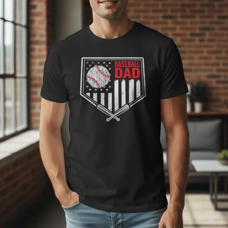 Baseball Dad Men USA American Flag Fathers Day 4th Of July Men T-Shirt
