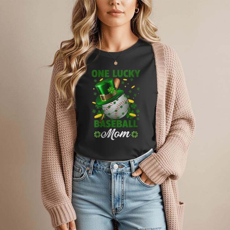 One Lucky Baseball Mom St Patricks Day One Lucky Mom Women Women T-Shirt One Lucky Baseball Mom St Patricks Day One Lucky Mom Women Women T-Shirt