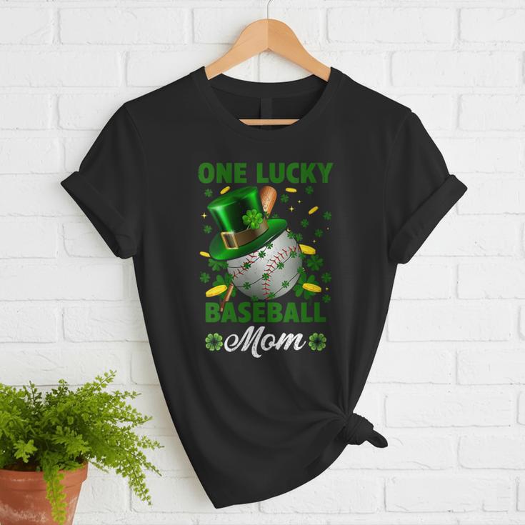One Lucky Baseball Mom St Patricks Day One Lucky Mom Women Women T-Shirt One Lucky Baseball Mom St Patricks Day One Lucky Mom Women Women T-Shirt