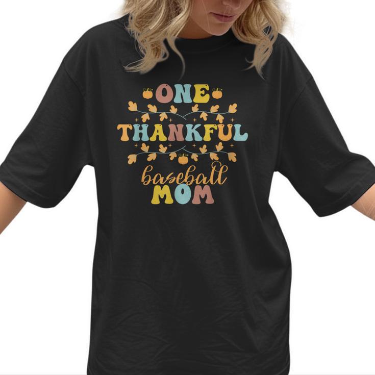 Groovy Retro One Thankful Baseball Mom Thanksgiving Fall Women T-Shirt
